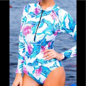 Long Sleeve Swimsuit - 1/2 Zip Front - M/L Fit